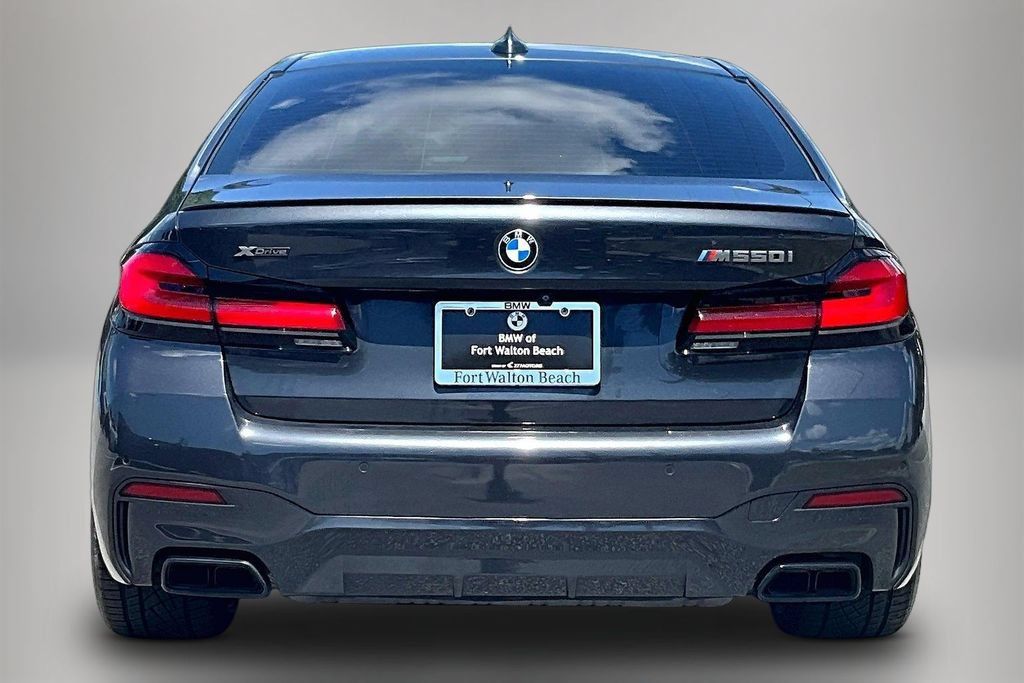Used 2022 BMW M550i xDrive AWD/4WD image 5