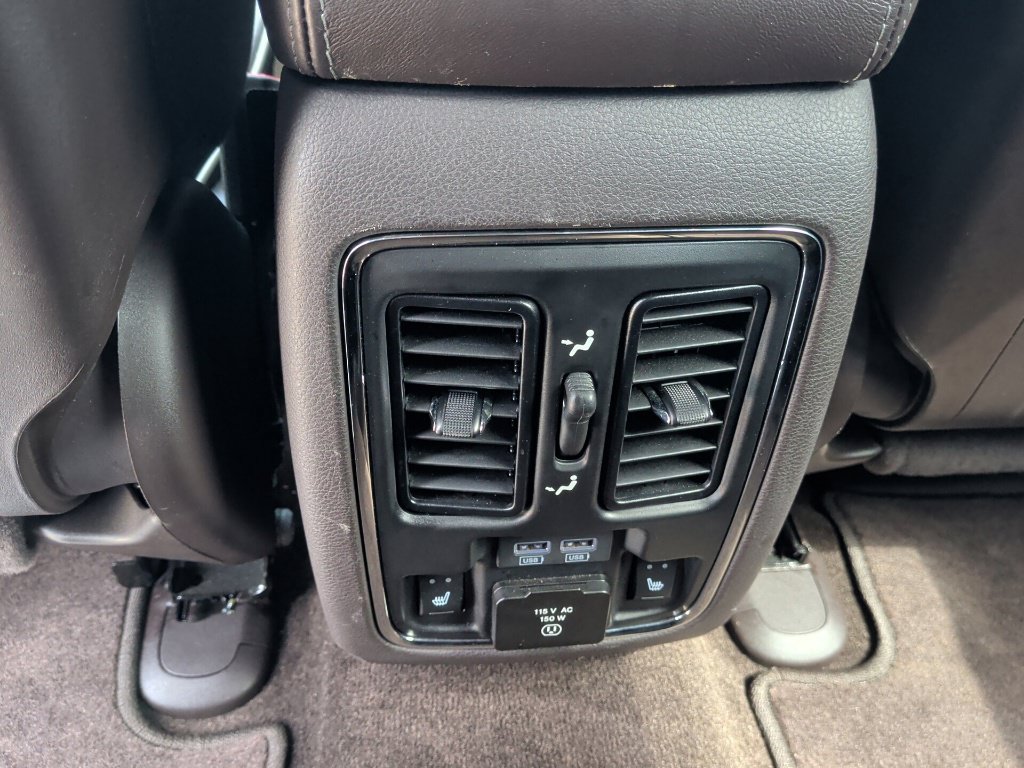 Used 2019 Jeep Grand Cherokee Overland AWD/4WD image 39