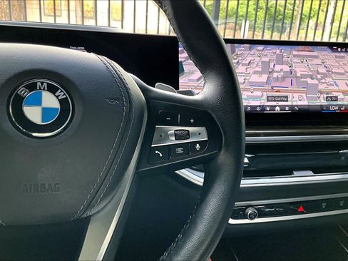 Used 2024 BMW X5 sDrive40i w/ Premium Package image 24