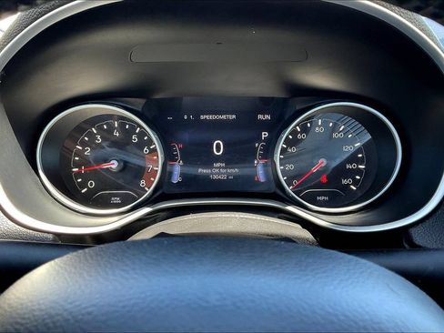 Used 2018 Jeep Compass Latitude w/ Popular Equipment Group FWD image 22