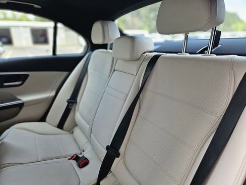 Used 2025 Mercedes-Benz C 300 4MATIC Sedan image 27