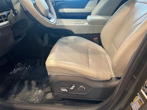 Used 2025 Hyundai Santa Fe SEL image 25