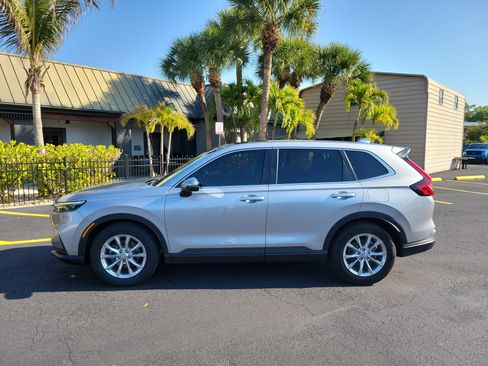 Used 2023 Honda CR-V EX-L image 8