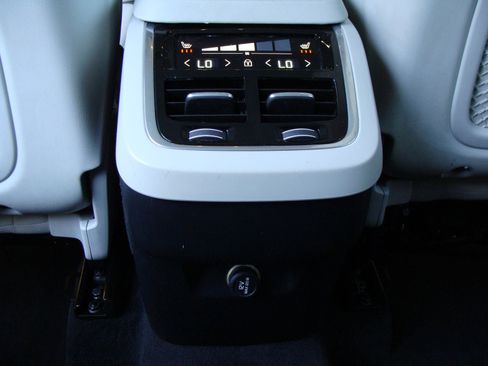 Used 2019 Volvo XC90 T6 Inscription w/ Protection Package image 34