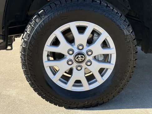 Used 2024 Toyota Tacoma SR5 image 12