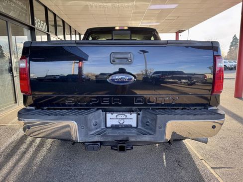 Used 2010 Ford F250 Lariat image 3