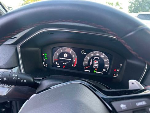 Used 2023 Acura Integra A-Spec image 18