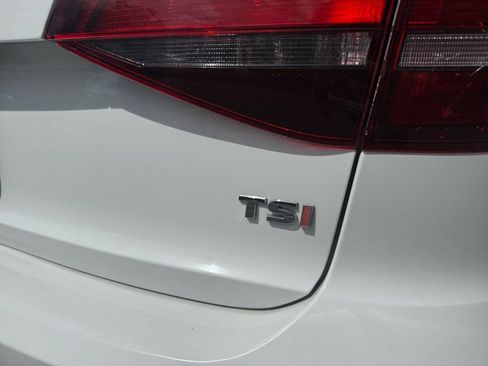 Used 2016 Volkswagen Jetta Sport FWD image 16