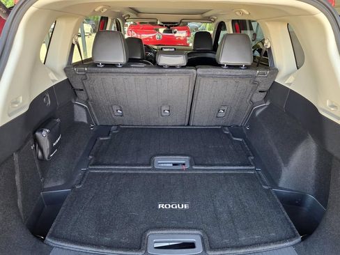 Used 2023 Nissan Rogue SL AWD/4WD image 11