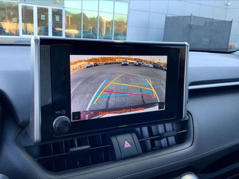 Used 2023 Toyota RAV4 XLE w/ Convenience Package image 28