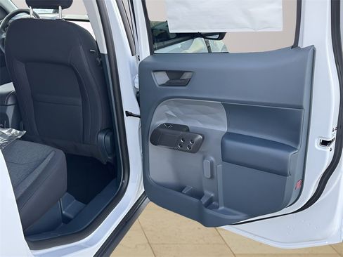 New 2025 Ford Maverick XLT w/ XLT Luxury Package image 28