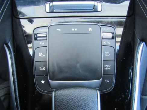 Used 2024 Mercedes-Benz GLE 450e 4MATIC image 50