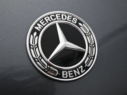 Used 2025 Mercedes-Benz GLS 450 4MATIC image 33