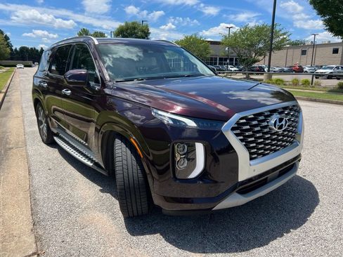 Used 2021 Hyundai Palisade Limited FWD image 3