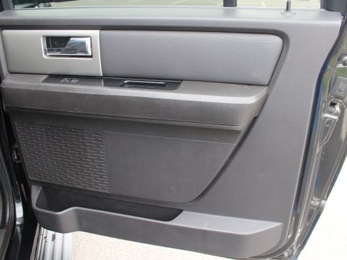 Used 2011 Ford Expedition EL Limited image 43