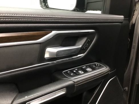 Used 2021 RAM 1500 Laramie AWD/4WD image 8