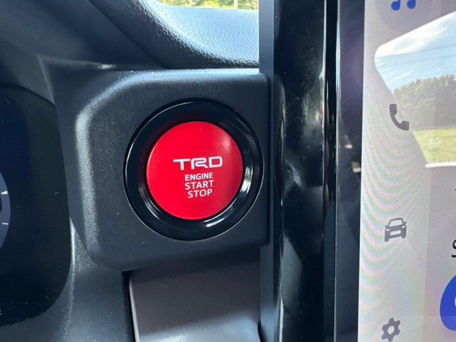 Used 2024 Toyota Tacoma TRD Off-Road AWD/4WD image 12