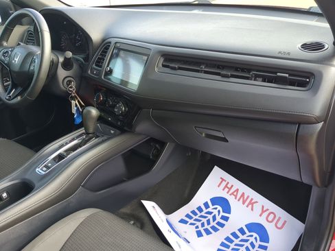 Used 2020 Honda HR-V Sport image 30