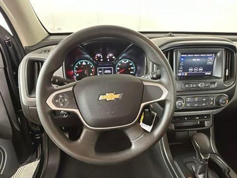 Used 2022 Chevrolet Colorado W/T w/ Custom Special Edition AWD/4WD image 15