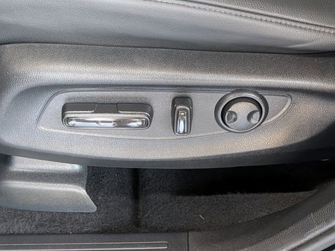 Used 2024 Honda CR-V EX-L image 9