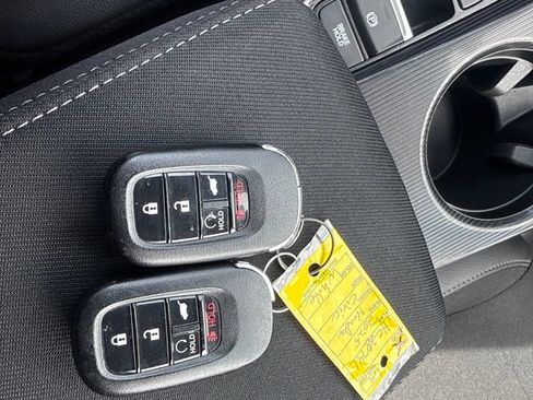 Used 2025 Honda Civic Sport image 5