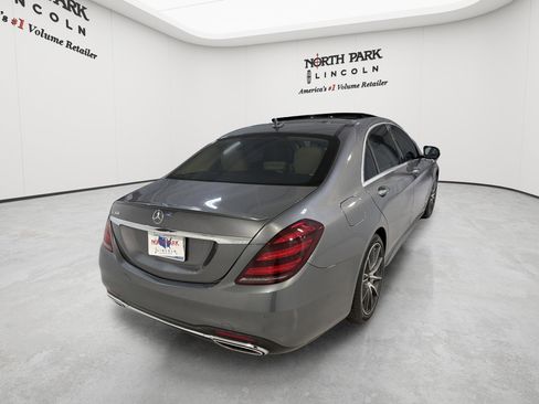 Used 2020 Mercedes-Benz S 560 Sedan image 5