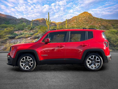 Used 2015 Jeep Renegade Latitude FWD image 7