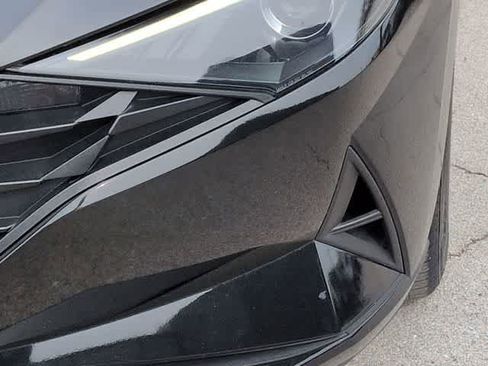 Used 2023 Hyundai Elantra SEL w/ Cargo Package image 10