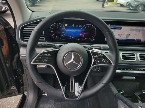Certified 2026 Mercedes-Benz GLS 450 4MATIC image 28