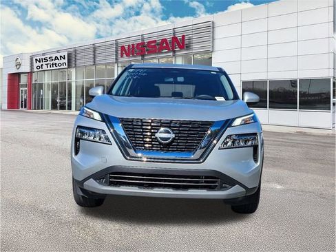 Certified 2023 Nissan Rogue SV image 4