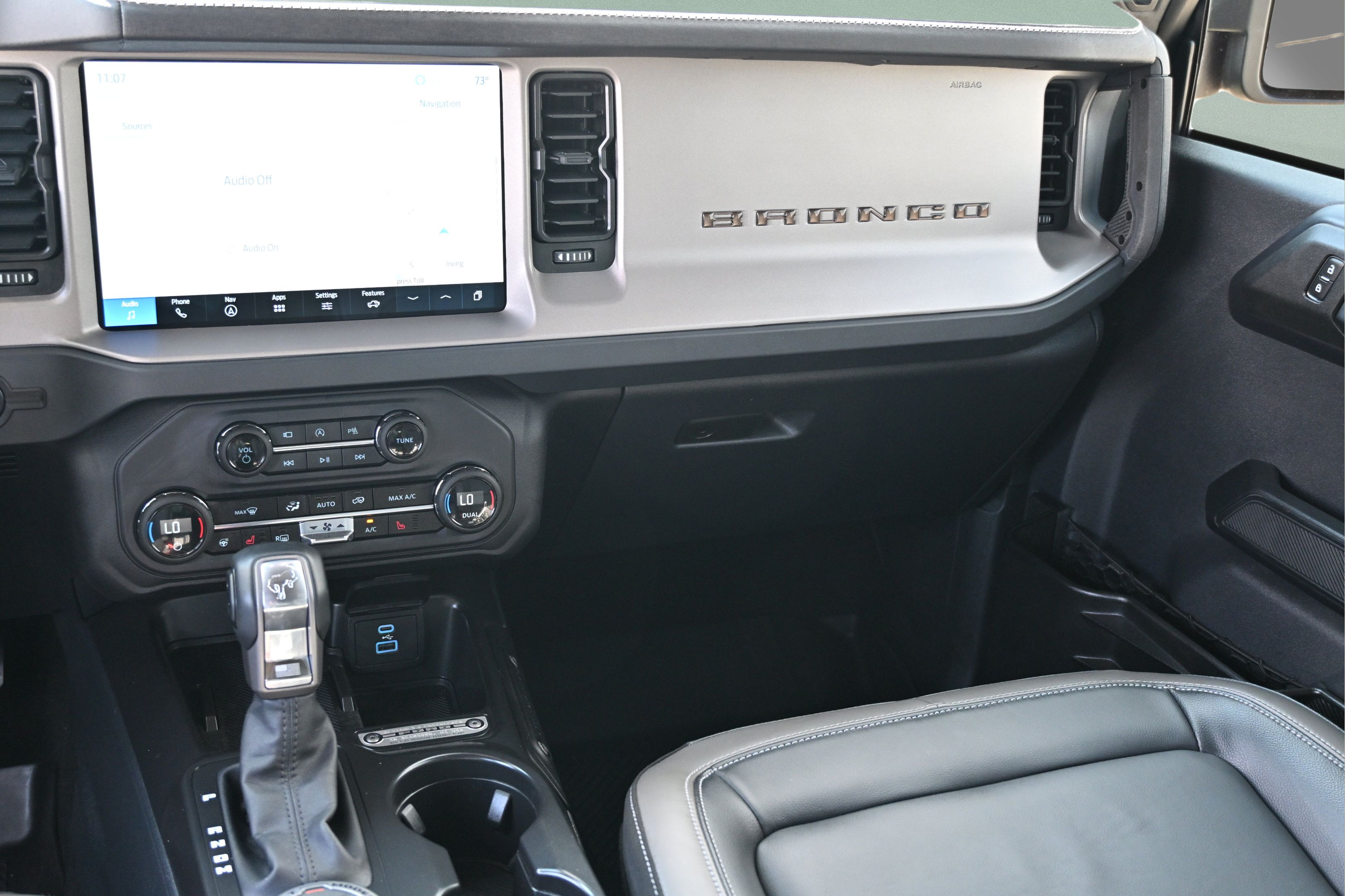 Used 2025 Ford Bronco Outer Banks AWD/4WD image 11