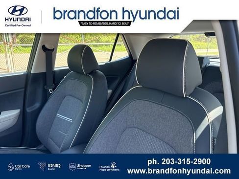 Certified 2023 Hyundai Venue Limited FWD image 22