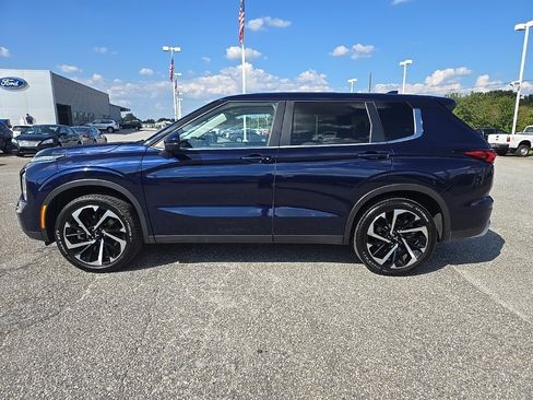 Used 2024 Mitsubishi Outlander SE image 8