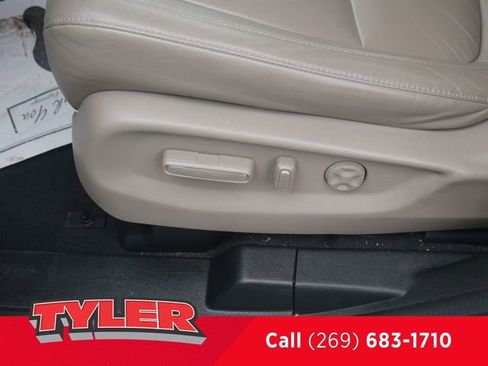 Used 2018 Honda Odyssey Touring image 25