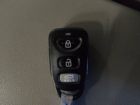 Used 2018 Hyundai Elantra SEL FWD image 32