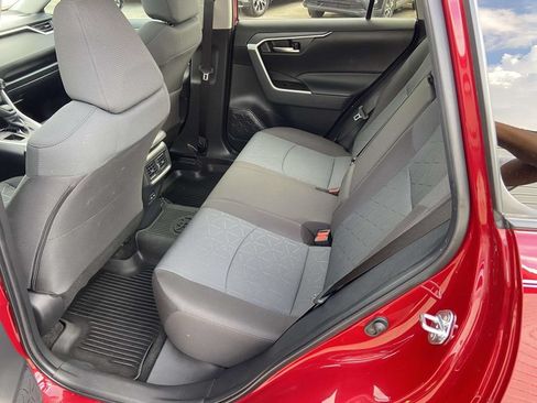 Used 2025 Toyota RAV4 XLE w/ Convenience Package FWD image 12