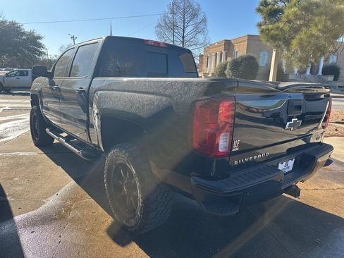 Used 2017 Chevrolet Silverado 1500 LTZ Z71 w/ Midnight Edition AWD/4WD image 4