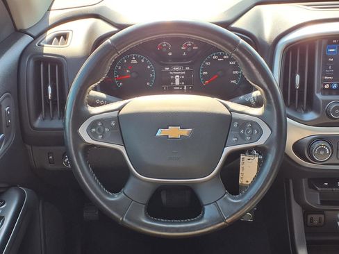 Used 2022 Chevrolet Colorado LT w/ Safety Package RWD image 14