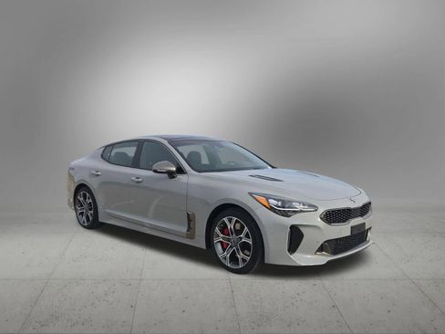 Used 2019 Kia Stinger GT1 image 8