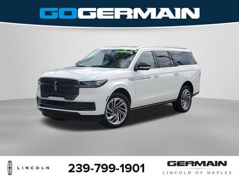 New 2026 Lincoln Navigator L Reserve AWD/4WD image 1