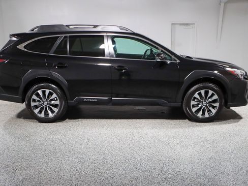 Used 2023 Subaru Outback Limited AWD/4WD image 6