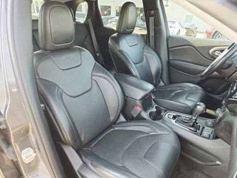Used 2021 Jeep Cherokee Limited AWD/4WD image 13