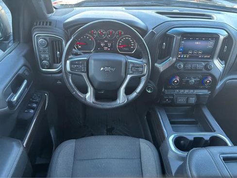 Used 2021 Chevrolet Silverado 1500 LT Trail Boss image 17