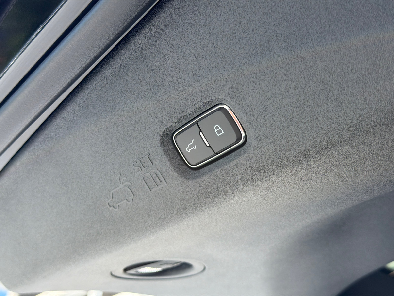 New 2027 Lincoln Navigator Premiere AWD/4WD image 9