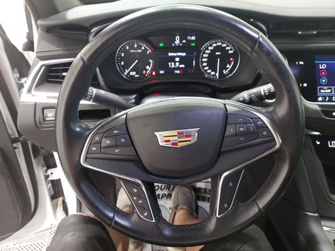 Used 2020 Cadillac XT5 Luxury FWD image 9