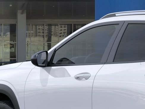 New 2026 Chevrolet Trax ACTIV w/ Sunroof Package FWD image 12