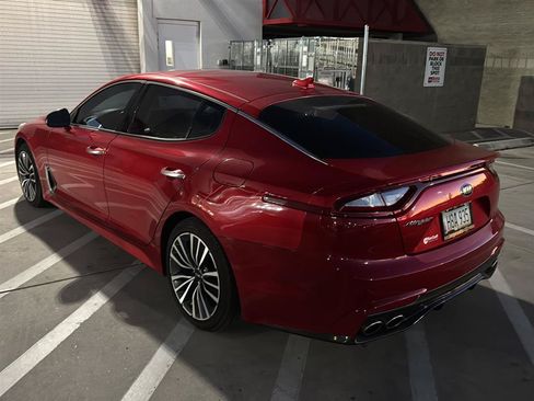 Used 2019 Kia Stinger RWD image 4