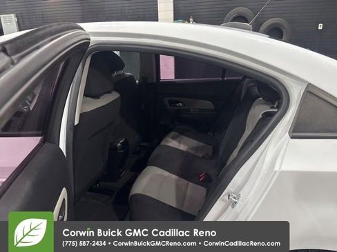 Used 2016 Chevrolet Cruze LS FWD image 29