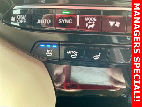 Used 2023 Acura MDX SH-AWD w/ Advance Package image 21