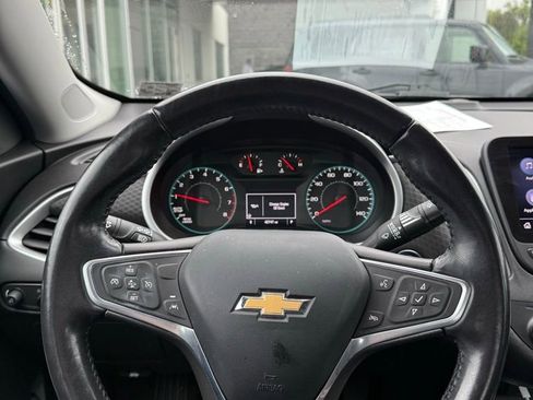 Used 2022 Chevrolet Malibu RS FWD image 11
